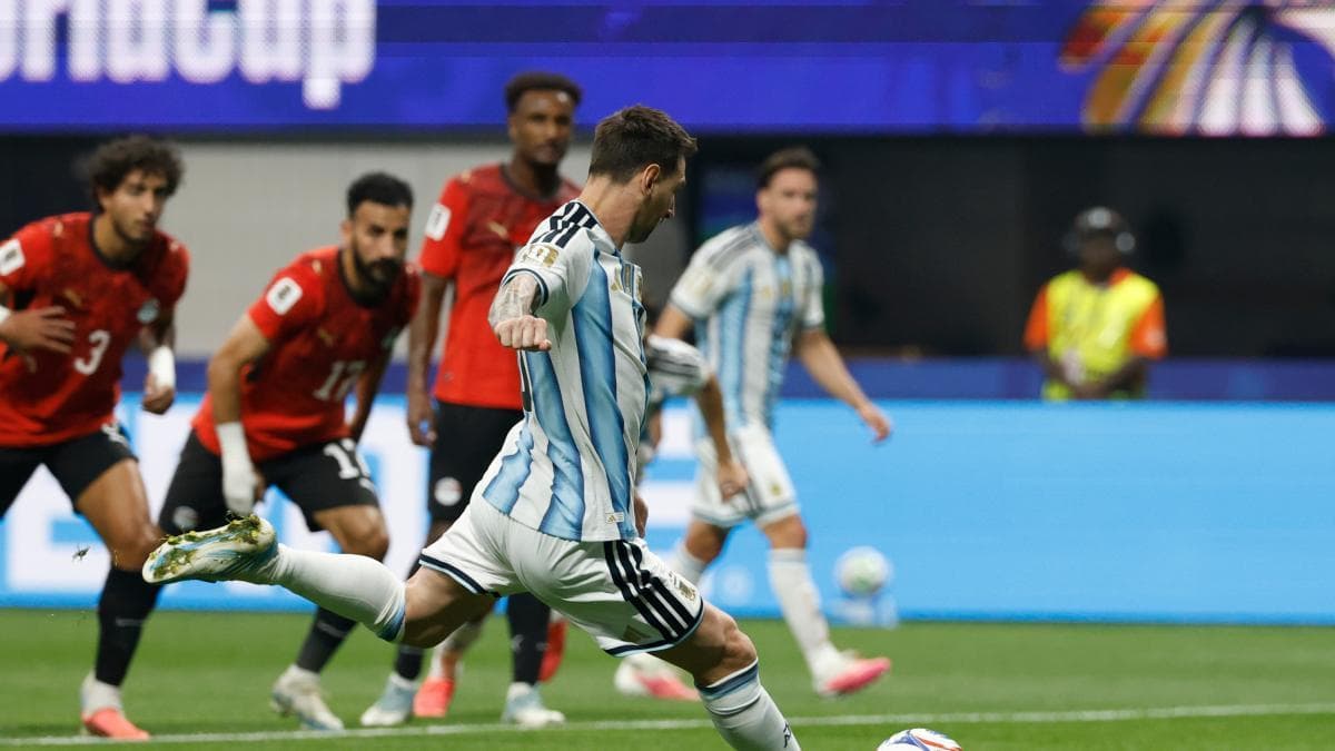 ¡Messi falla su segundo penalti en el Mundial!