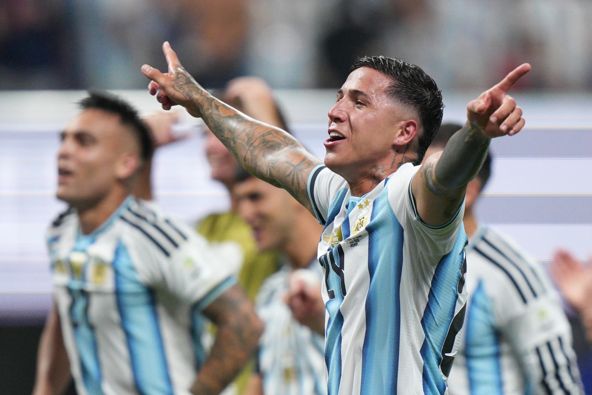 Enzo Fernández entra en la historia de los Mundiales