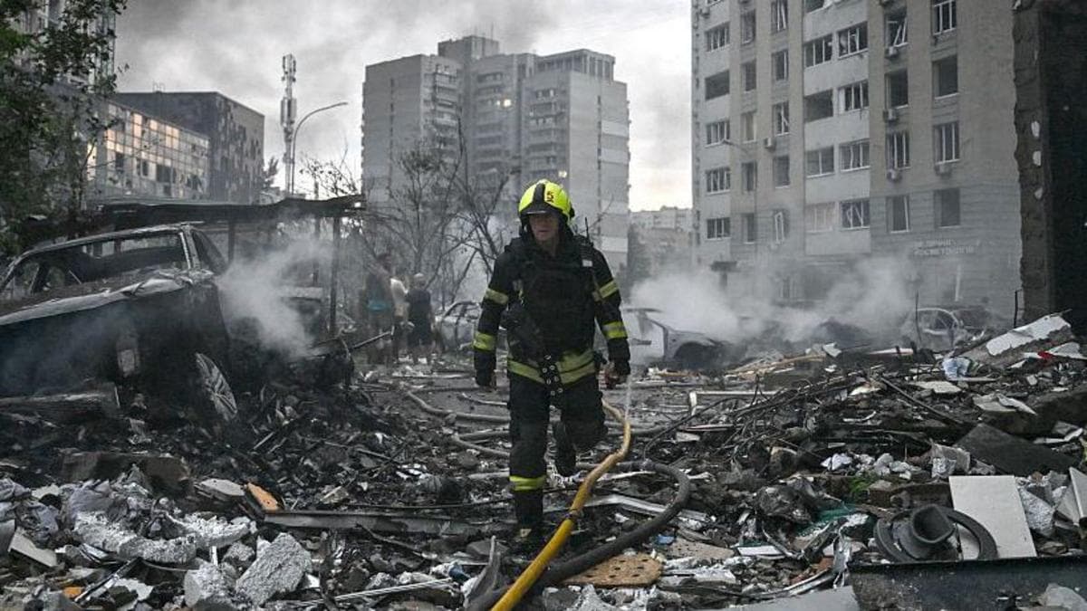 At least 11 killed in second Russian strikes on Kyiv in a week
