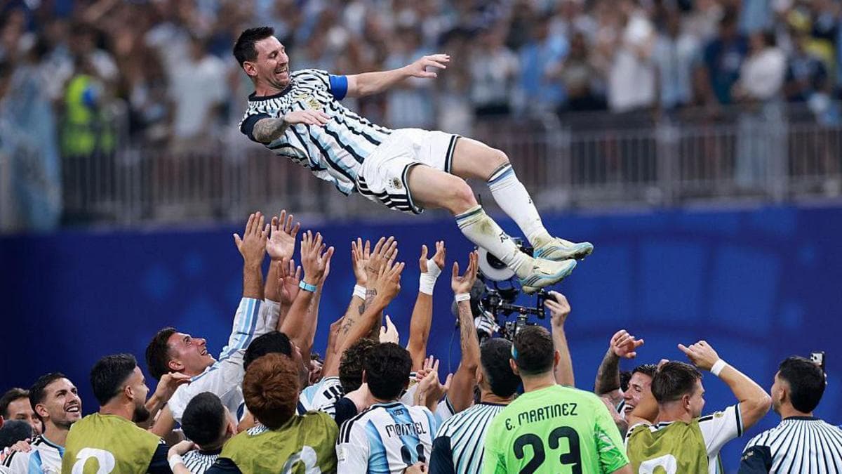 ¡Remontada épica de Argentina! La Albiceleste gana 3-2 a Egipto y se clasifica a cuartos de final en el Mundial