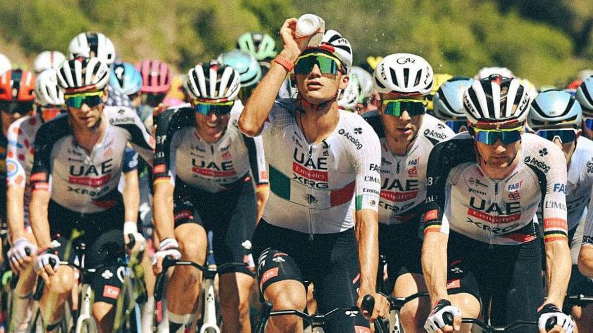 Tour de France fans urged to stay away because of wildfires