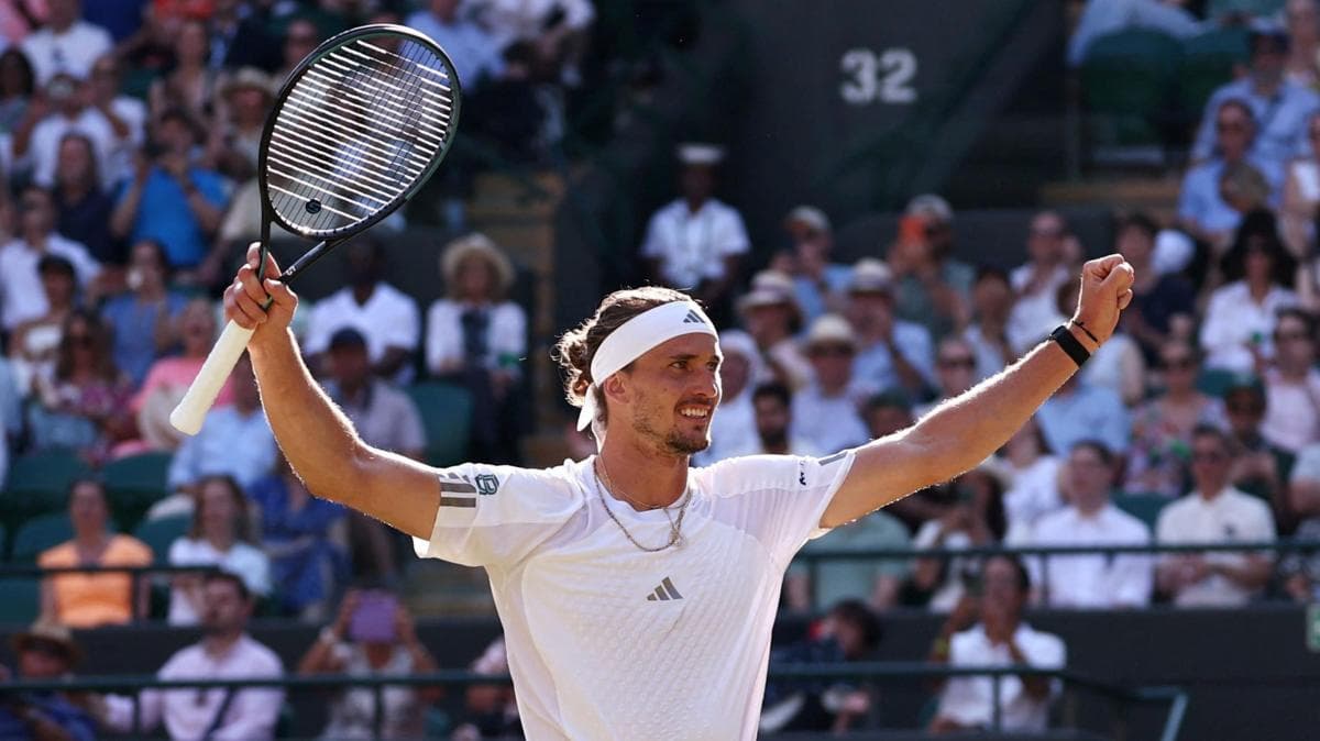 Zverev defeats injured Fritz to reach semi-finals