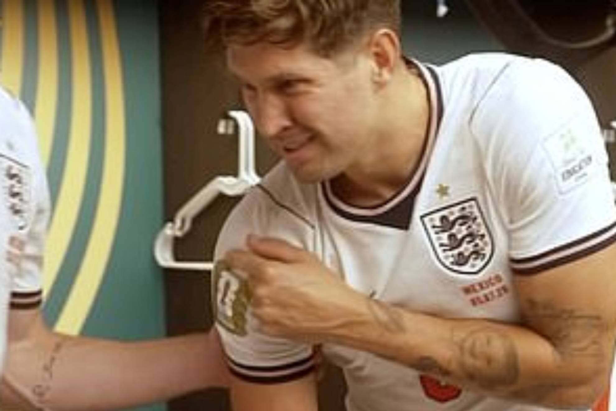 La broma más pesada y viral del Mundial: Stones le hace creer a Tuchel que se ha lesionado como Jordan Henderson