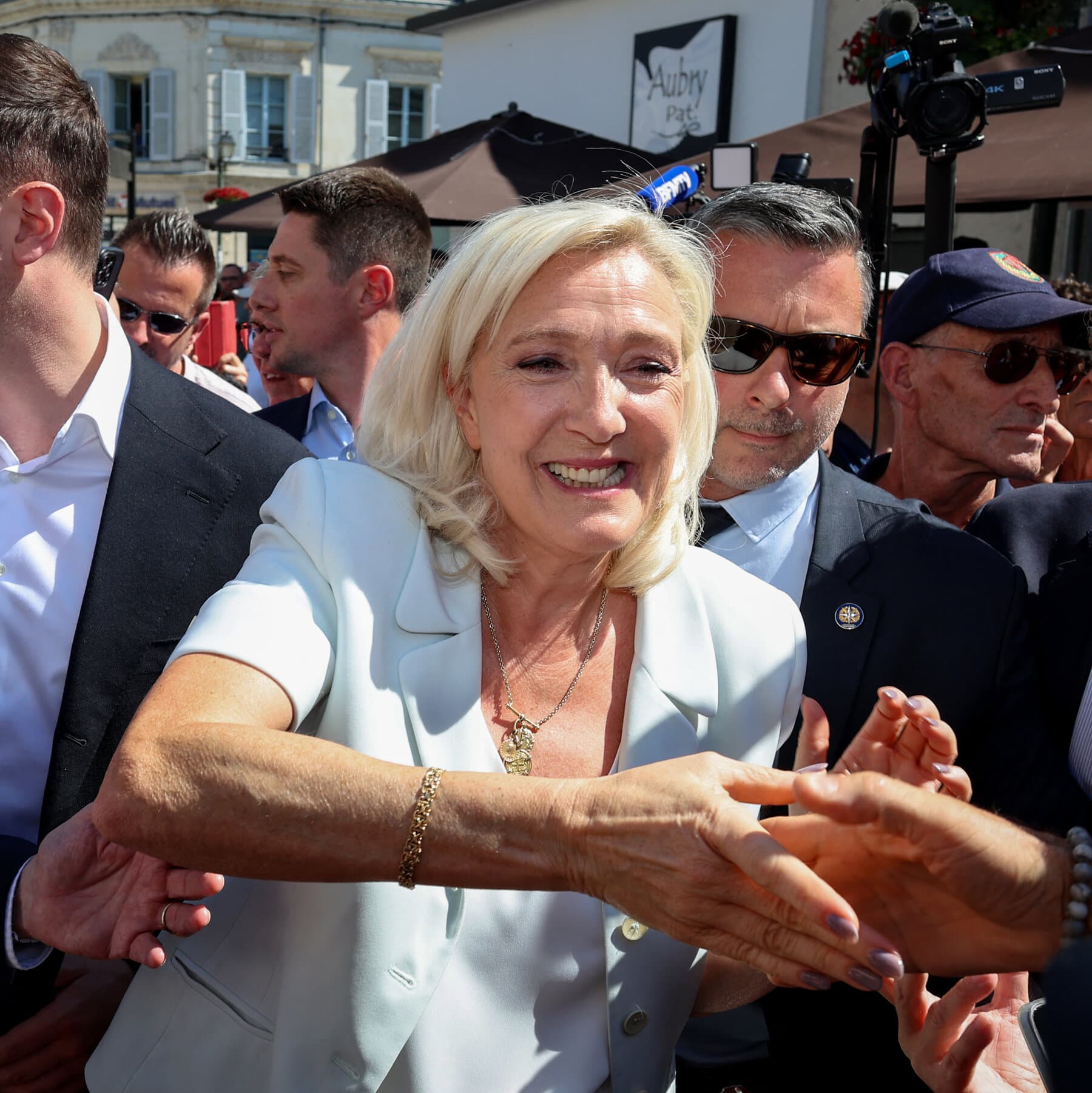 Le Pen Launches Presidential Campaign, in a Twist for French Politics